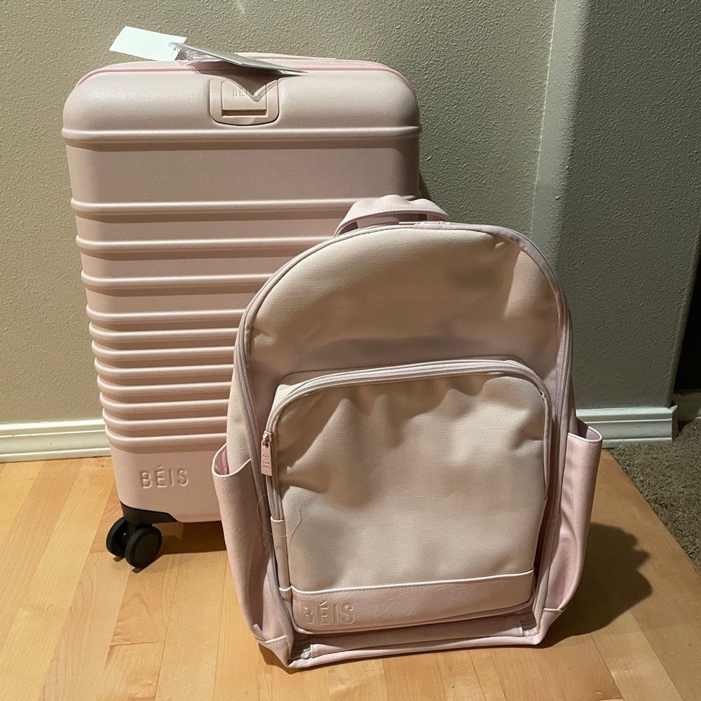 Béis Carry on Roller Suitcase and Backpack Set in light pink